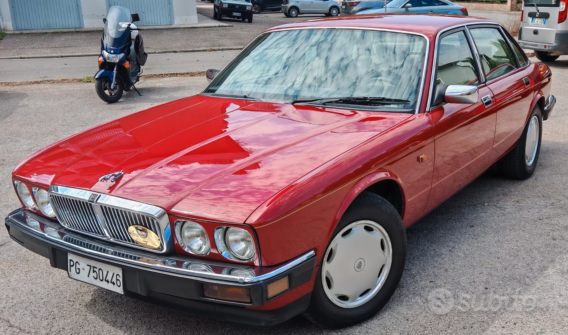 Image of Jaguar XJ6 XJ40